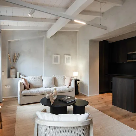 Trinita Panoramic - Cuore Di Apartamento *